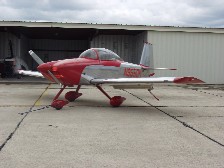 El Gato by the hanger at San Marcos (HYI).